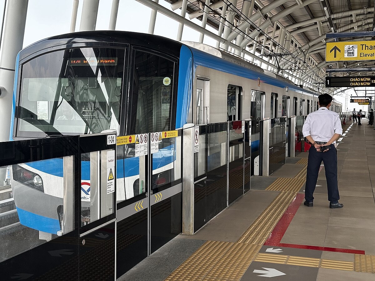 District 10 is not on Metro Line 1